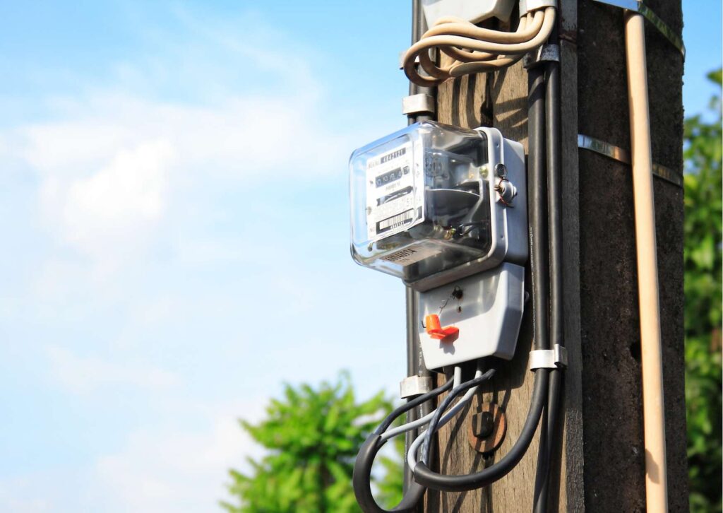 Metering Electricity: Single and Three-Phase