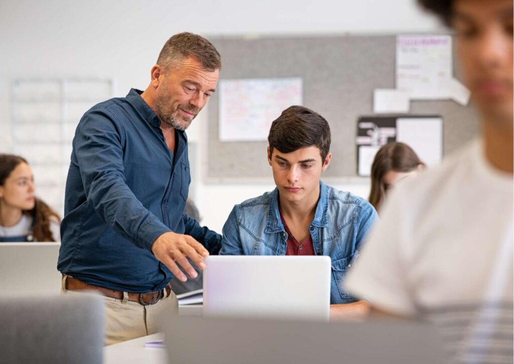 Online Training for Retail Assistants