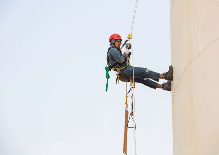 Working at Heights: Safety Protocols Online